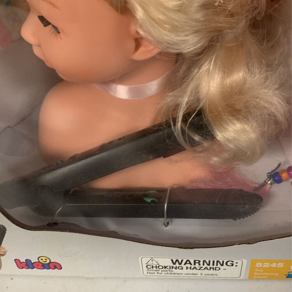 Braun Satin Hair 7 Toy Hairstyling Head with Straightener & Accessories - Picture 5 of 9